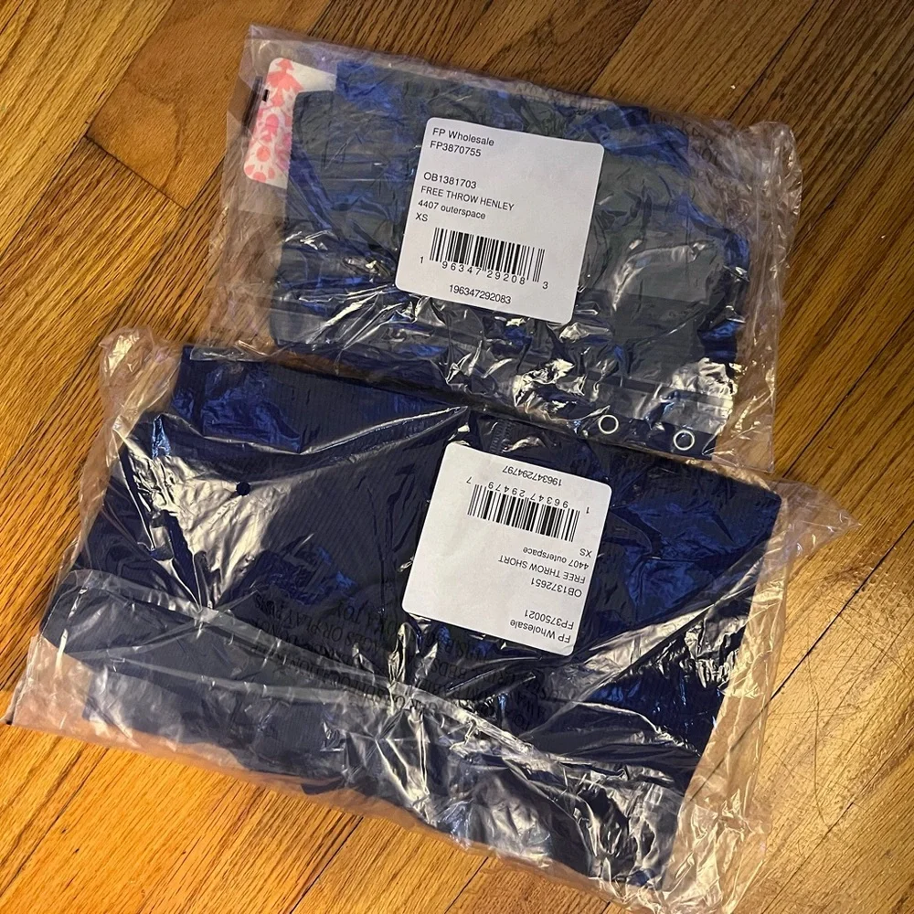Bundle - Picture 2 of 3